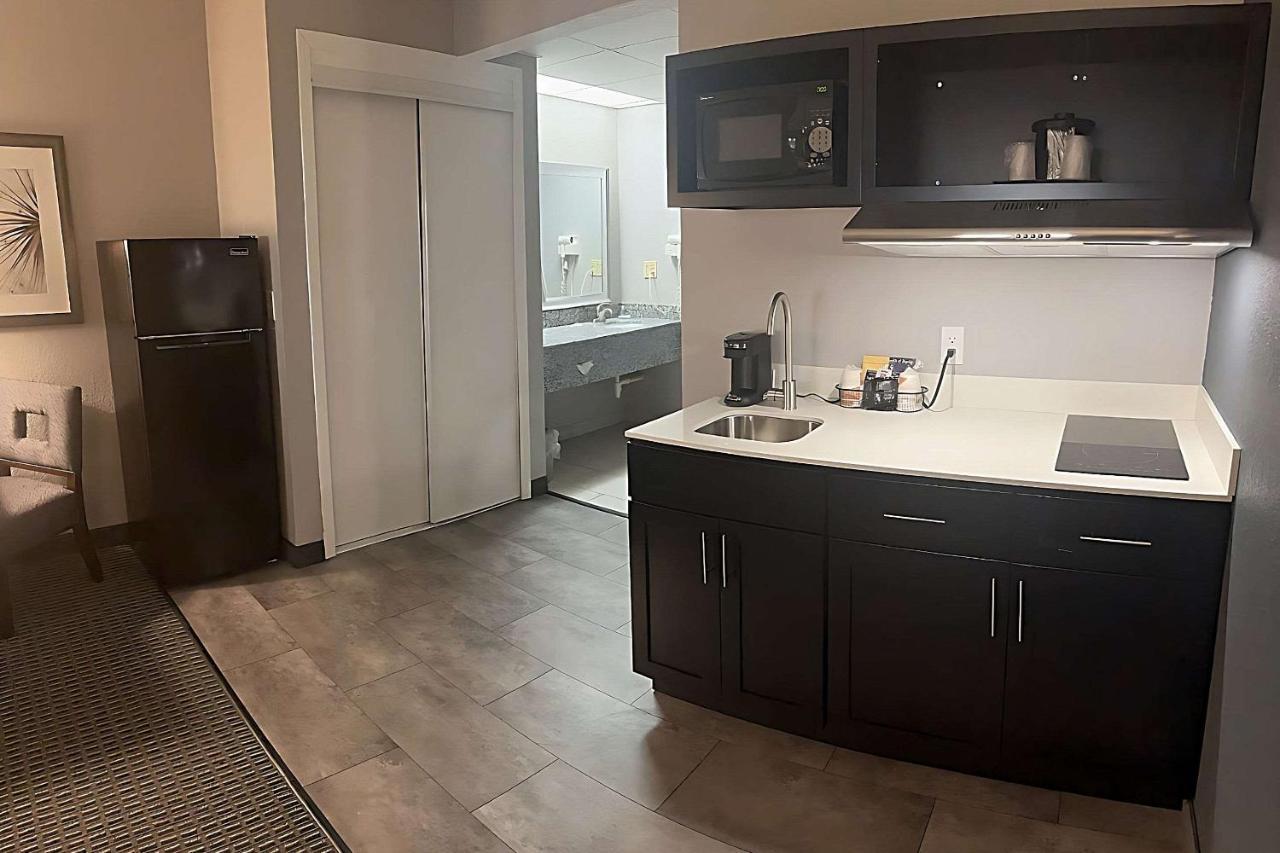 Suburban Studios Montpelier Экстерьер фото
